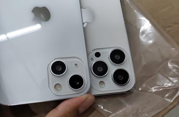 法库苹果手机维修分享iPhone 13‌机模长什么样 