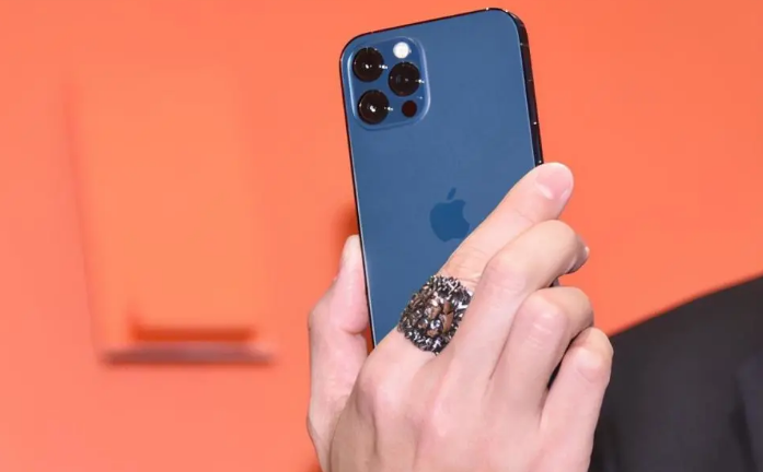 法库苹果手机维修分享iPhone12系列重启方法教程 